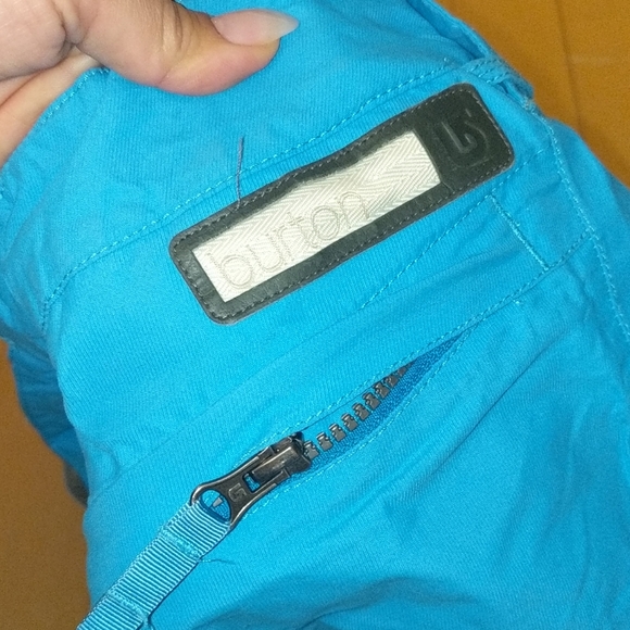 Burton snow pants XL - Picture 5 of 16